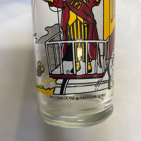1980 MCDONALDS ADVENTURE SERIES MAYOR MCCHEESE DRINKING GLASS Collectible - Picture 12 of 14